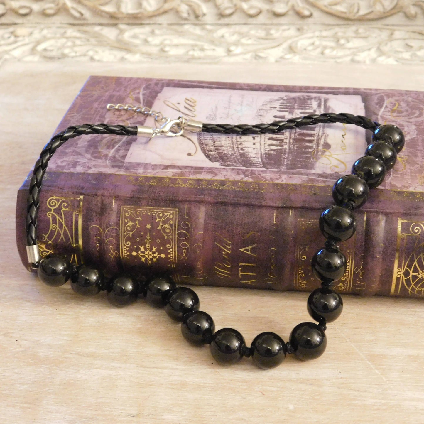Clay Bead Short Necklace Round Beads