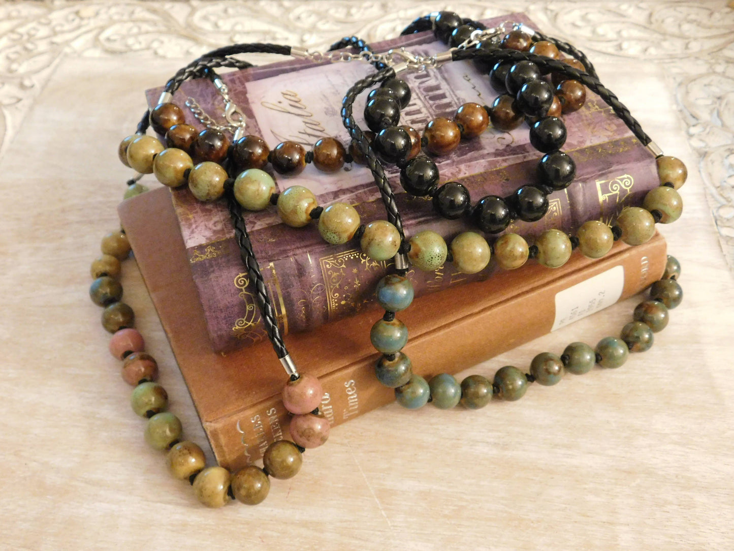 Clay Bead Short Necklace Round Beads