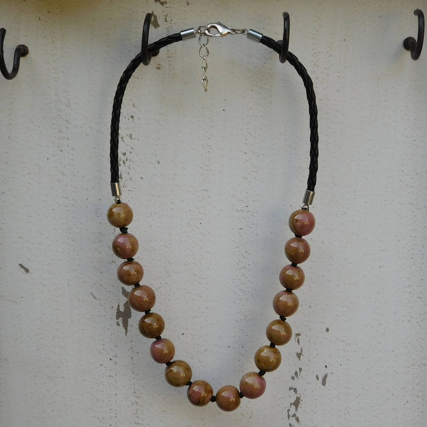 Clay Bead Short Necklace Round Beads