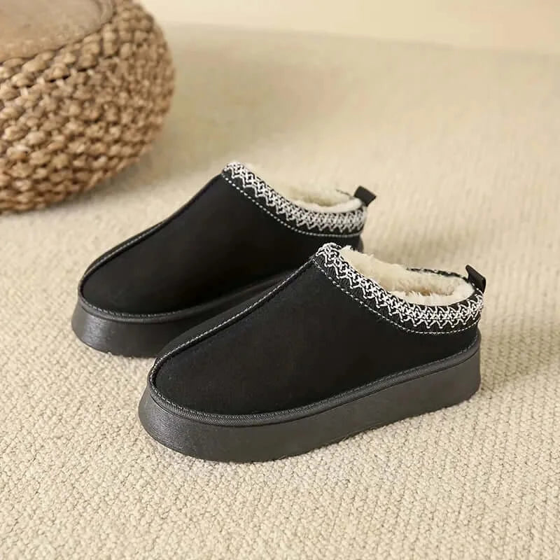 CozyElevate Fleece-Lined Platform Clogs - Dixie Hike & Style