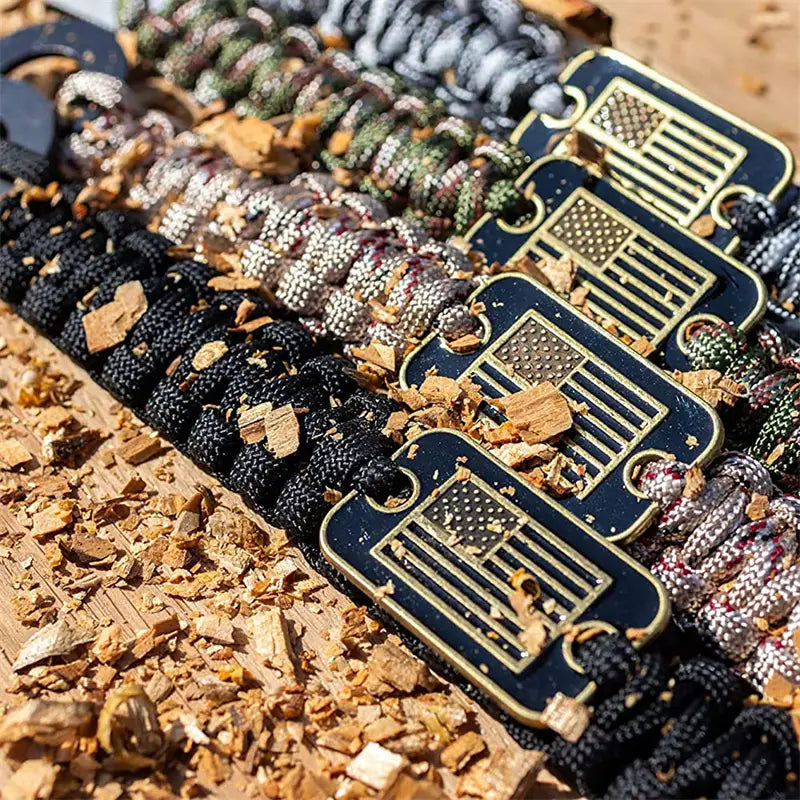 Wild West Stars & Stripes Paracord Bracelet - Dixie Hike & Style