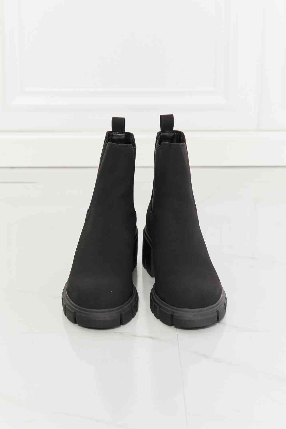 MMShoes Work For It Matte Lug Sole Chelsea Boots in Black - Dixie Hike & Style