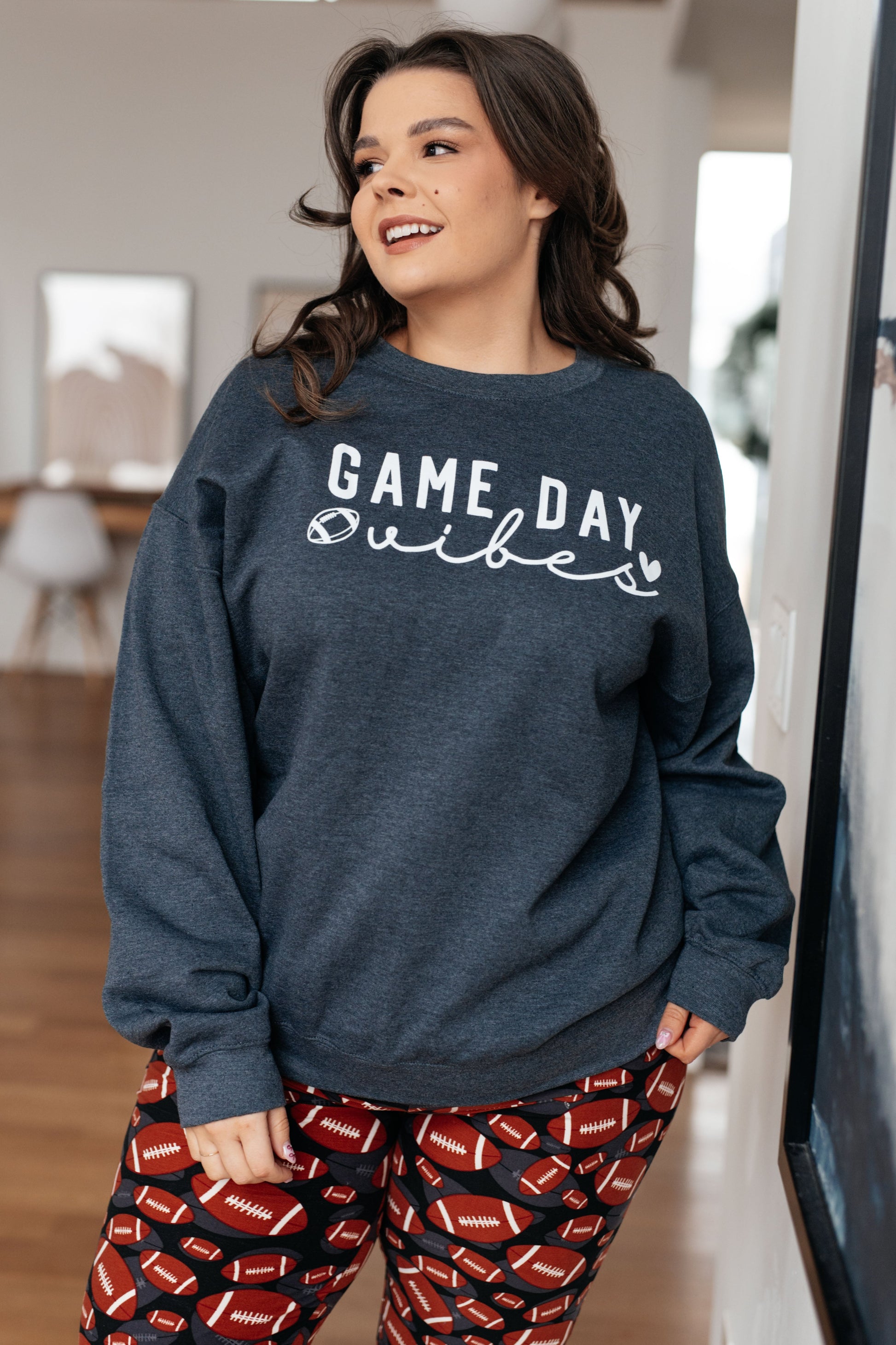 Game Day Vibes Pullover - Dixie Hike & Style